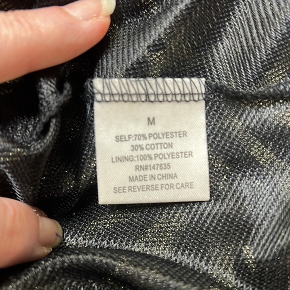 Romeo + Juliet Couture Gold Shimmering Dress - Picture 7 of 8